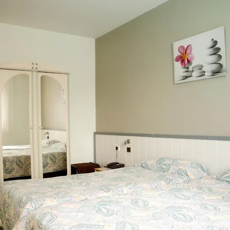 Les Portes Du Cantal 2* Massiac