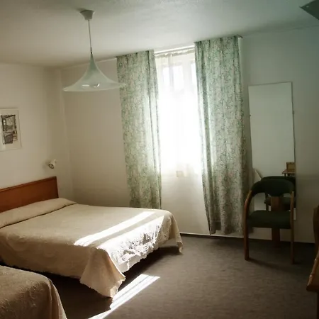 Les Portes Du Cantal Hotell