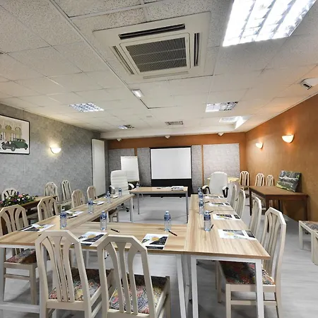 Les Portes Du Cantal Hotel Massiac