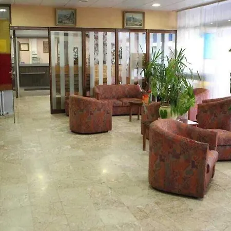 Hotell Les Portes Du Cantal 2*