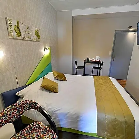 Les Portes Du Cantal Hotell Massiac