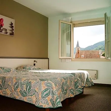 Hotell Les Portes Du Cantal Massiac