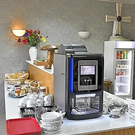 Hotell Les Portes Du Cantal 2*
