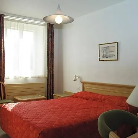 Les Portes Du Cantal Hotell